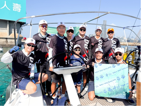 世界航商大会母校杯帆船赛香港举行展跨代努力